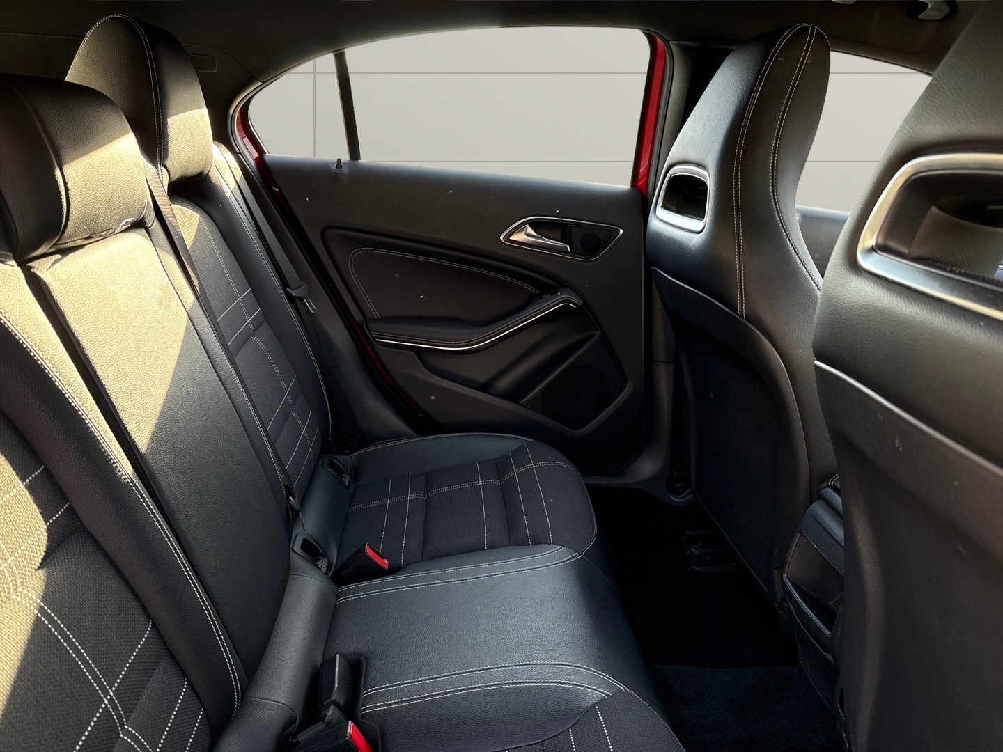 Used Mercedes-Benz A-Class 2015 for sale - 76541535: Photo 12