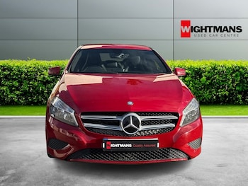 Used Mercedes-Benz A-Class 2015 for sale - 76541535: Photo