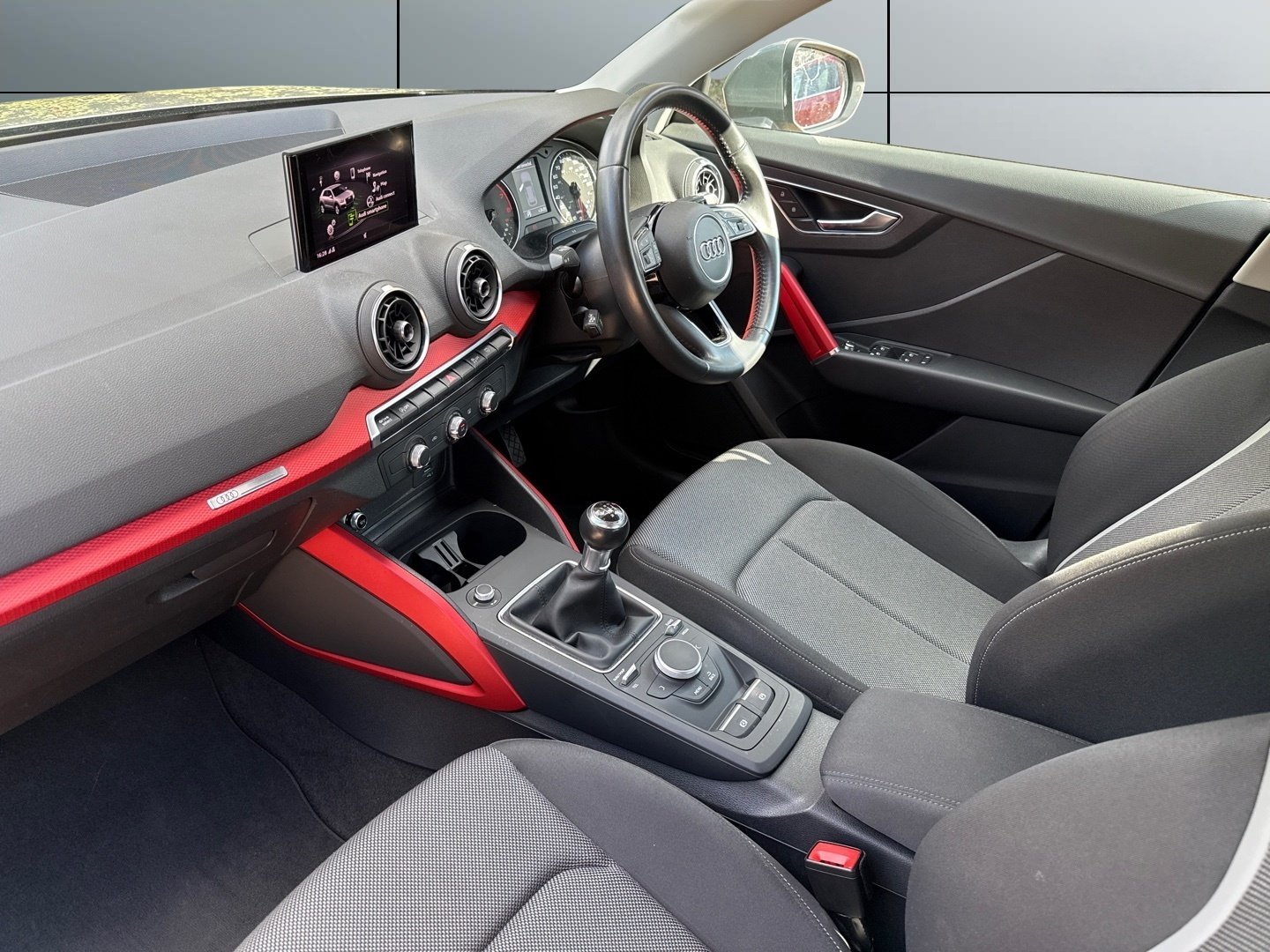 Used Audi Q2 2017 for sale - 75975617: Photo 12