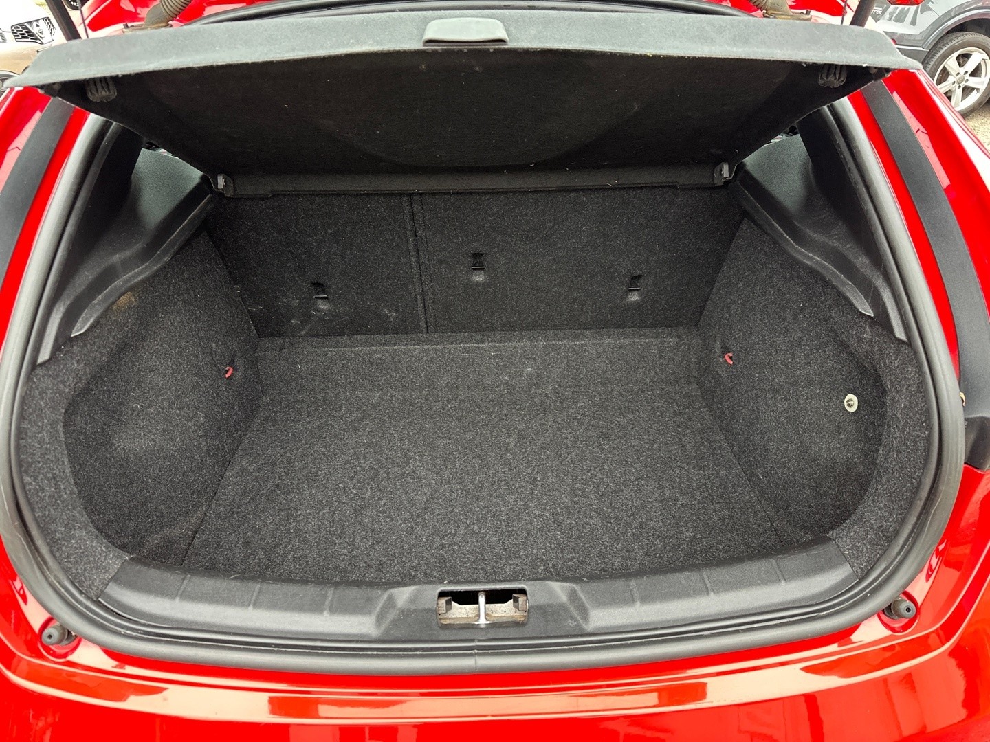 Used Volvo V40 2016 for sale - 76237246: Photo 13