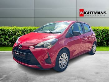 Used Toyota Yaris 2019 for sale - 79735311: Photo