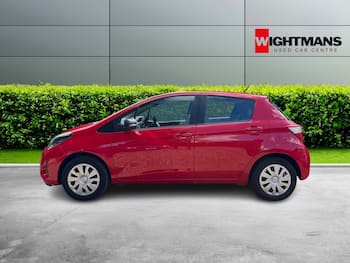 Used Toyota Yaris 2019 for sale - 79735311: Photo