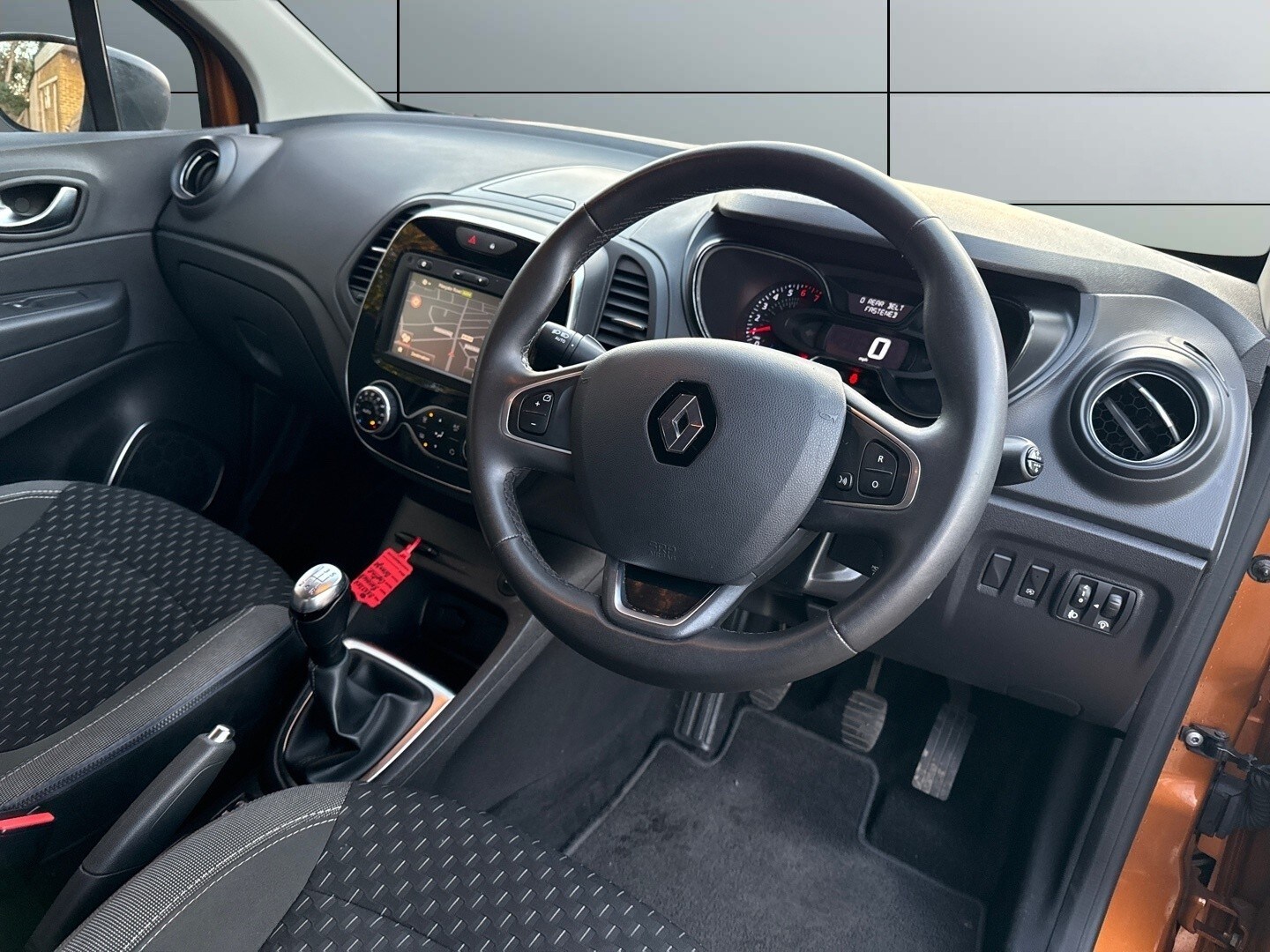 Used Renault Captur 2017 for sale - 77697510: Photo 10