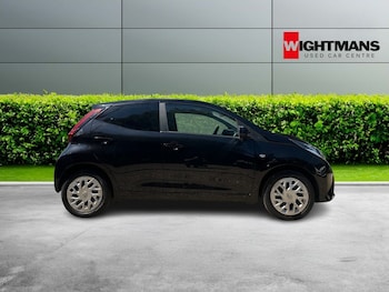 Used Toyota AYGO 2018 for sale - 79424207: Photo