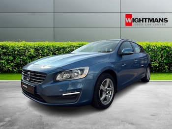 Used Volvo V60 2014 for sale - 79302240: Photo