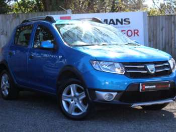 2015 - 0.9 TCe Laureate 5dr