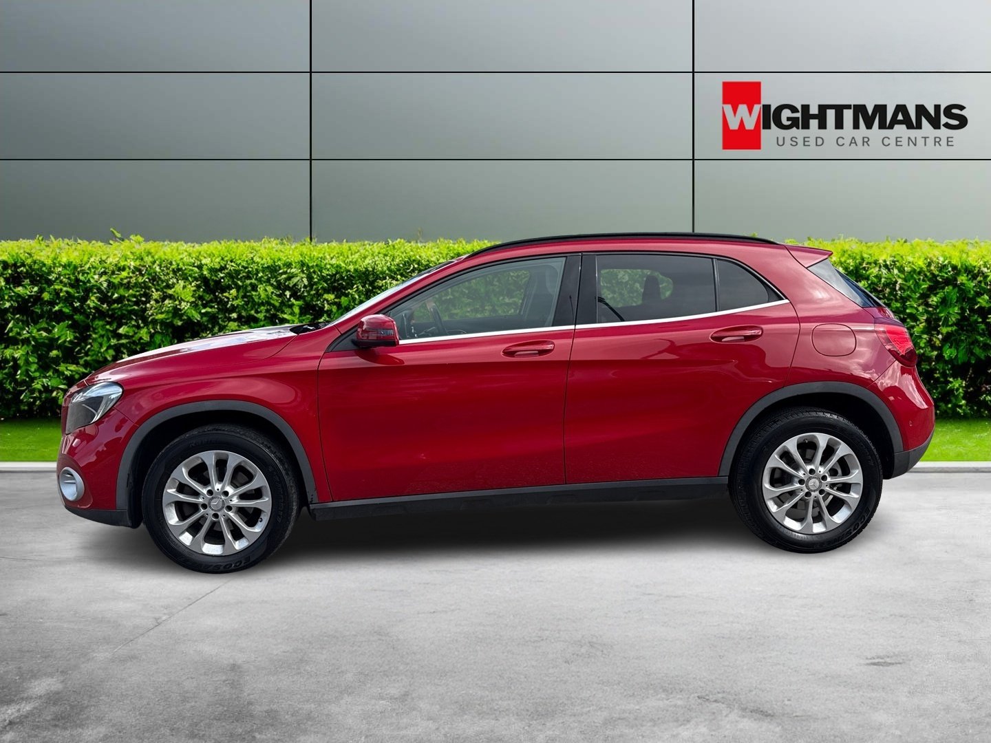 Used Mercedes-Benz GLA 2017 for sale - 75975611: Photo 4