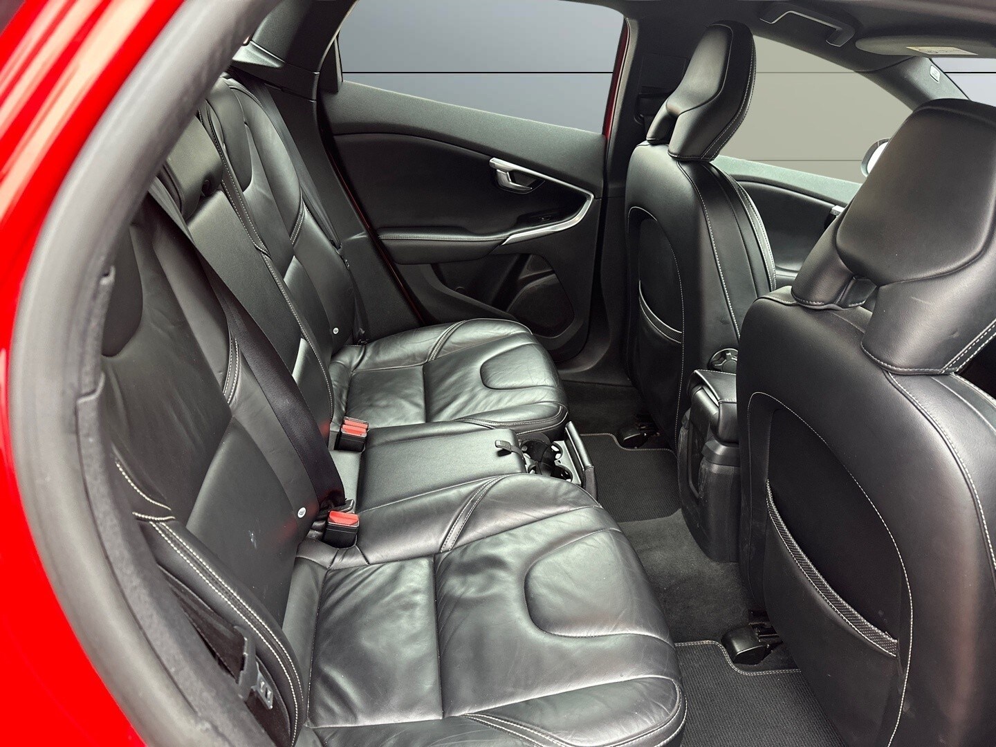 Used Volvo V40 2016 for sale - 77697522: Photo 11