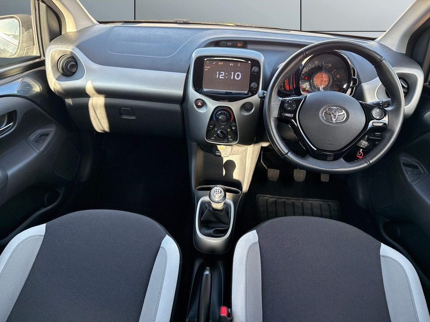 Used Toyota AYGO 2016 for sale - 76625391: Photo 10