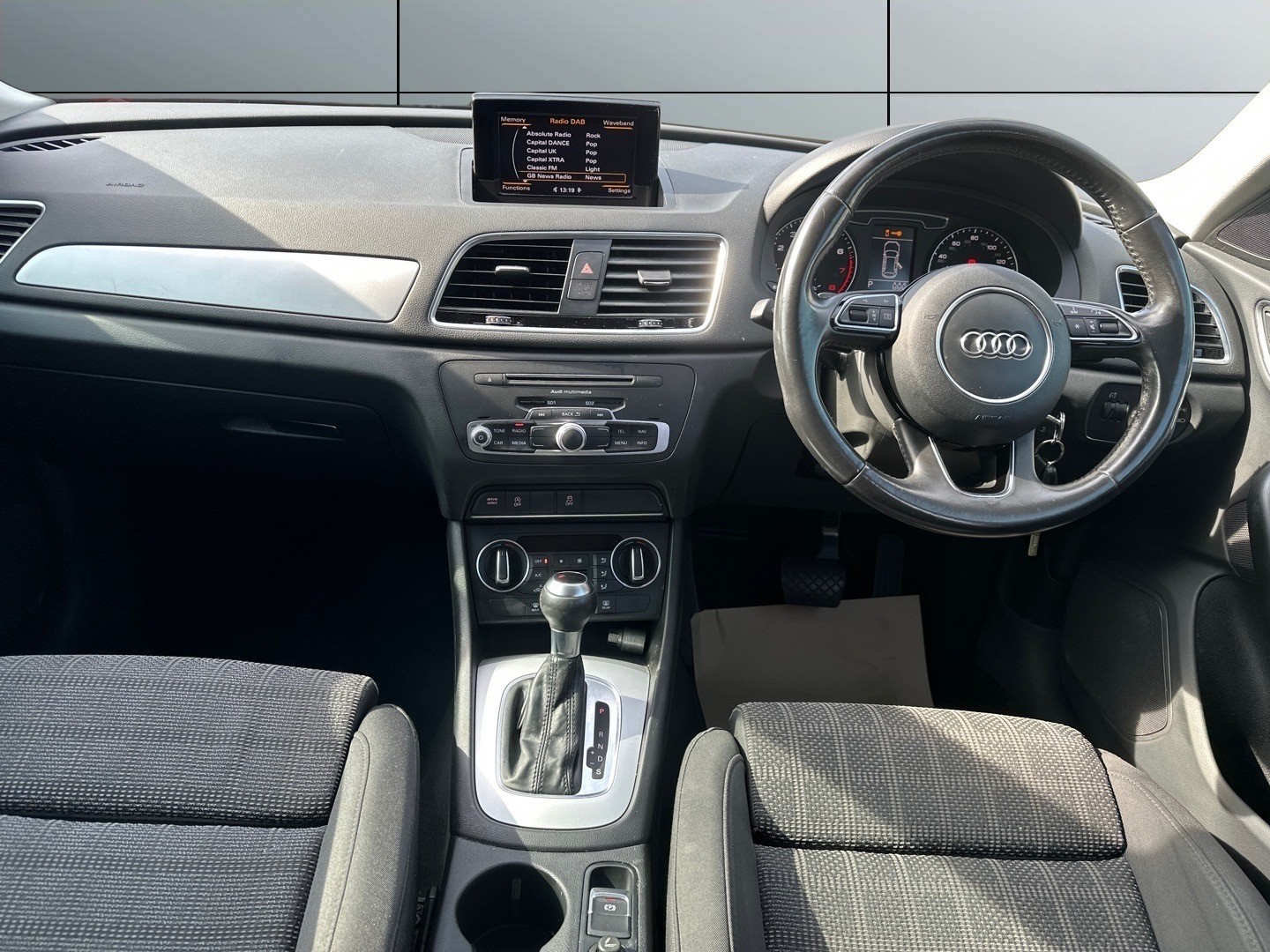 Used Audi Q3 2016 for sale - 76070343: Photo 10