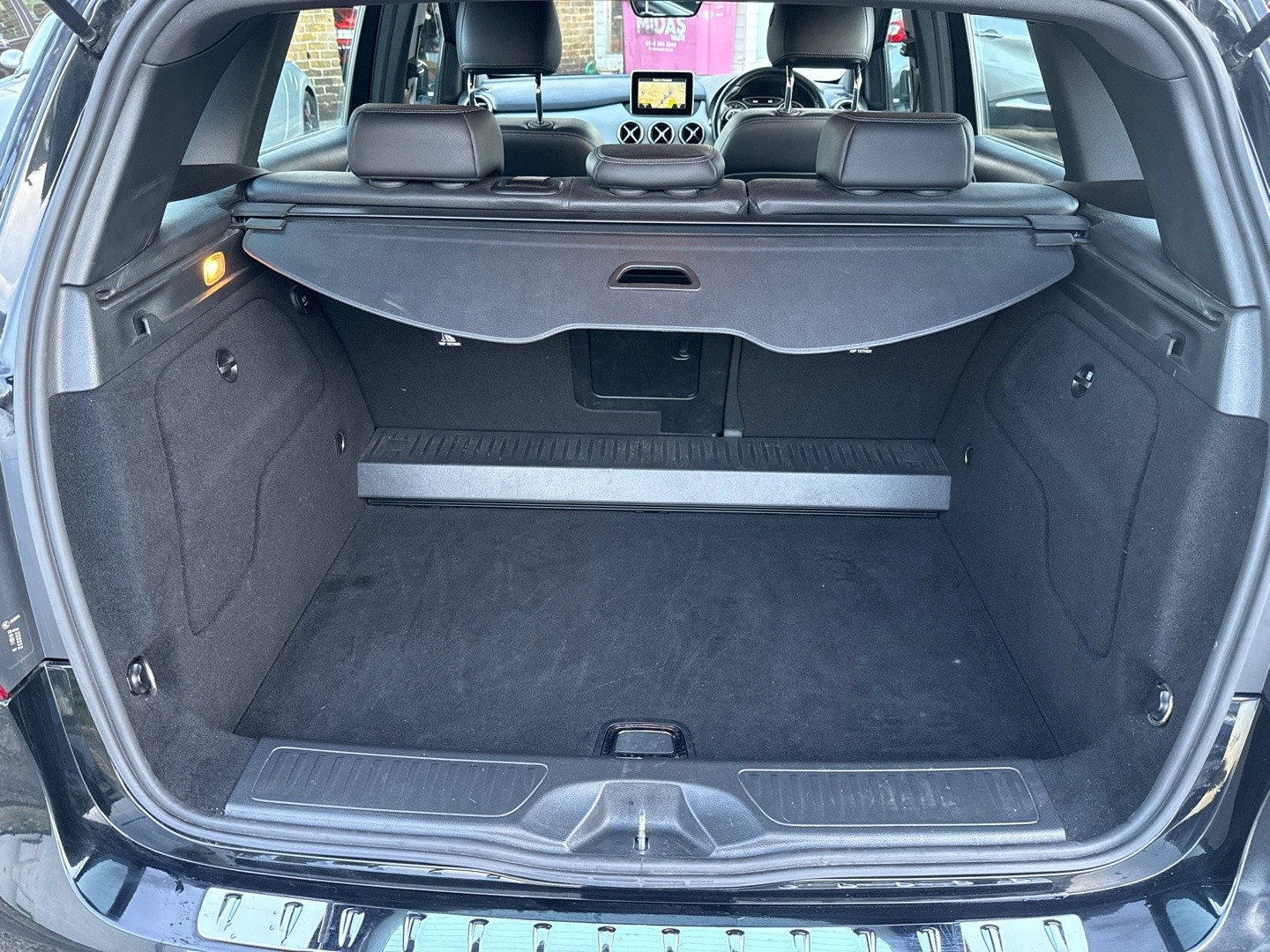 Used Mercedes-Benz B Class 2014 for sale - 76712447: Photo 10