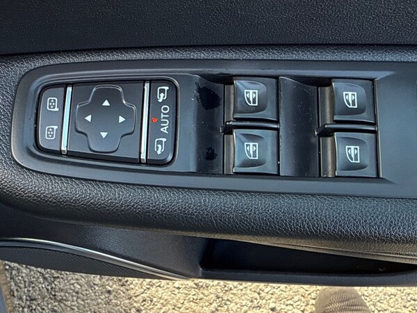 Used Renault Captur 2017 for sale - 75413014: Photo 15