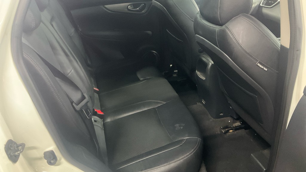 Used Nissan Qashqai 2017 for sale - 77107709: Photo 8