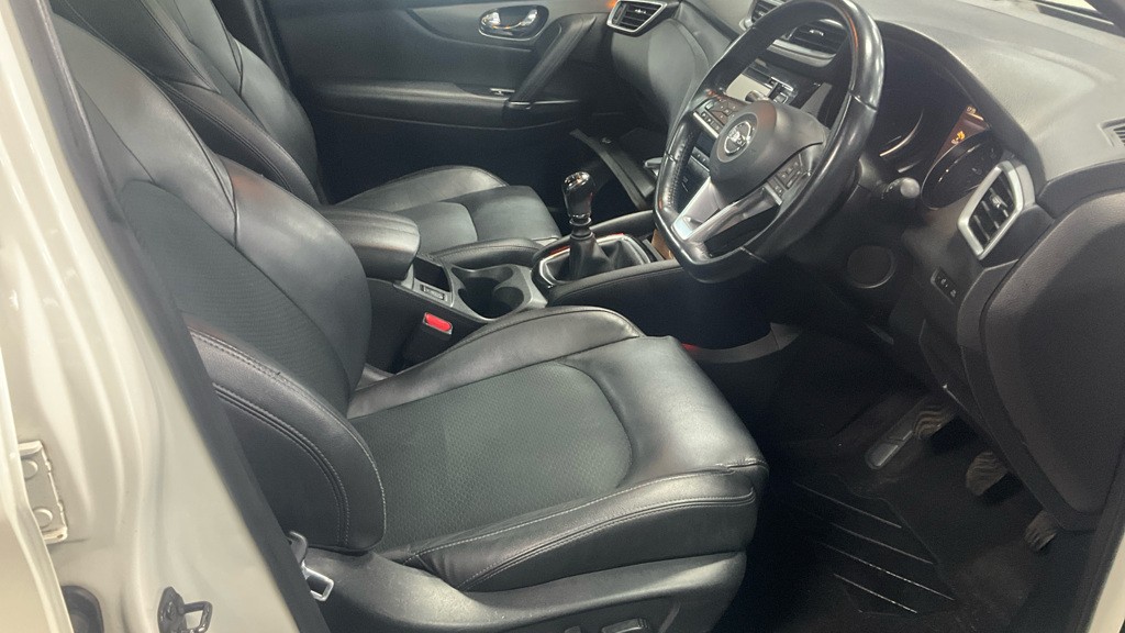 Used Nissan Qashqai 2017 for sale - 77107709: Photo 9