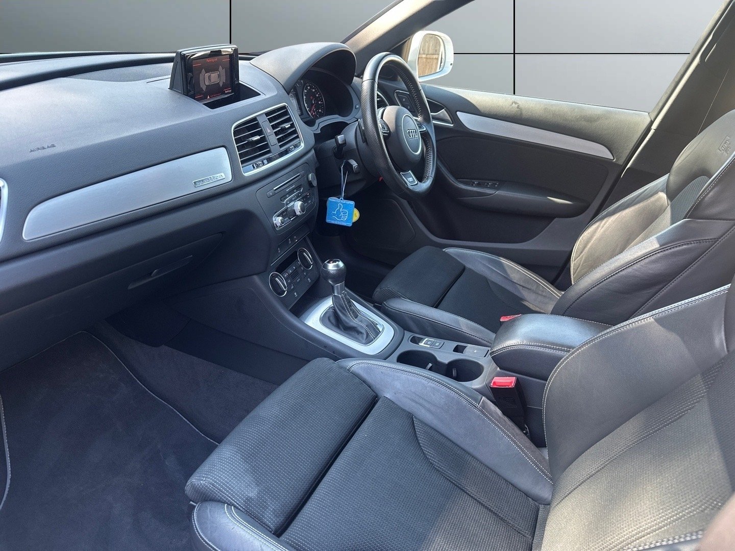 Used Audi Q3 2018 for sale - 76011298: Photo 10