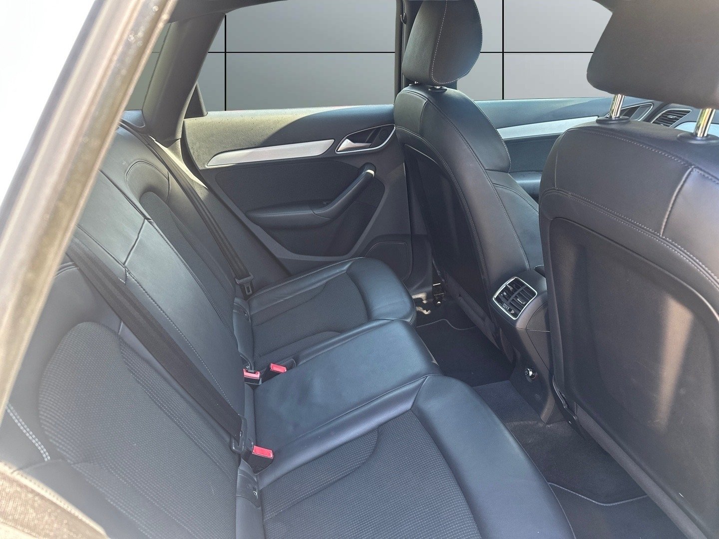 Used Audi Q3 2018 for sale - 76011298: Photo 12