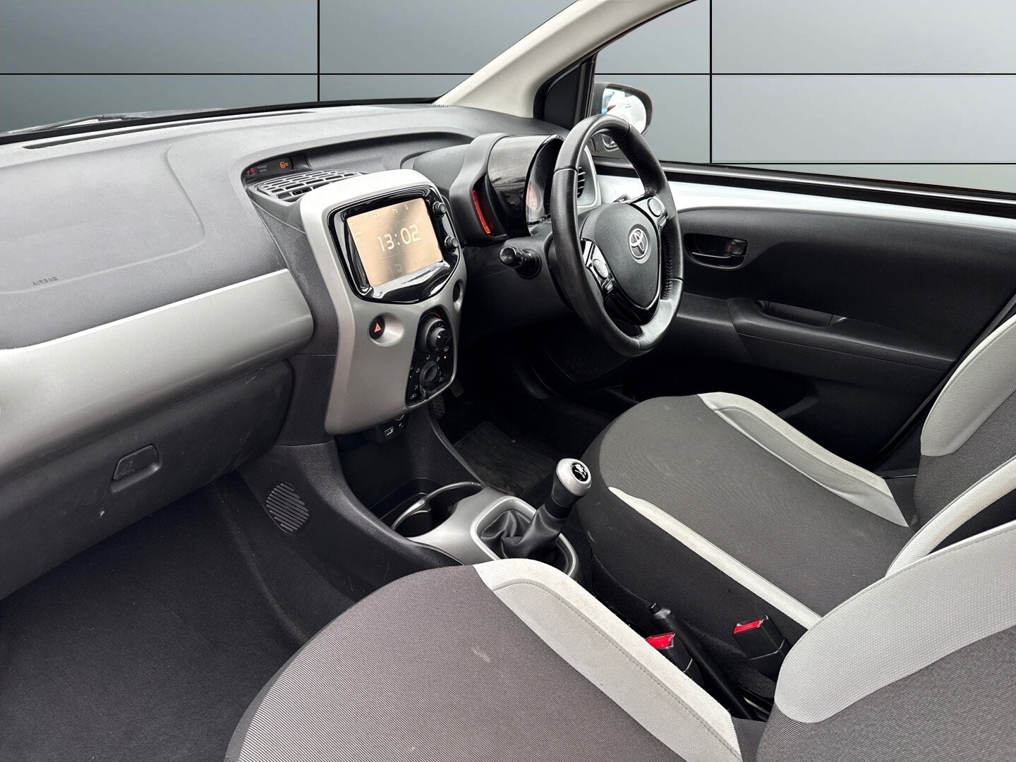 Used Toyota AYGO 2015 for sale - 77697504: Photo 11