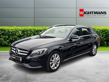Used Mercedes-Benz C Class 2014 for sale - 77837025: Photo