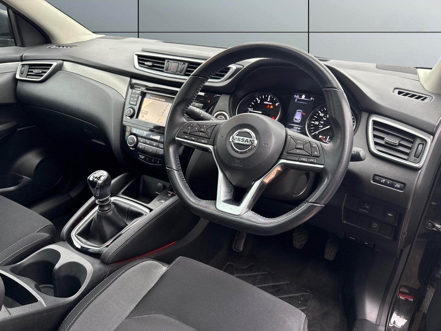 Used Nissan Qashqai 2017 for sale - 76725634: Photo 9