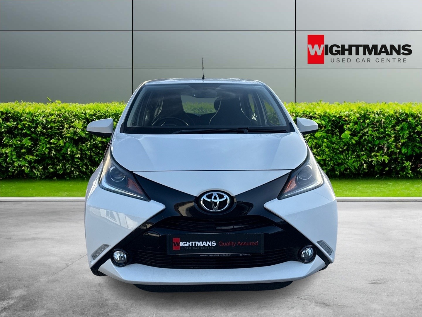 Used Toyota AYGO 2015 for sale - 76687235: Photo 2