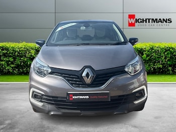 Used Renault Captur 2019 for sale - 79360142: Photo