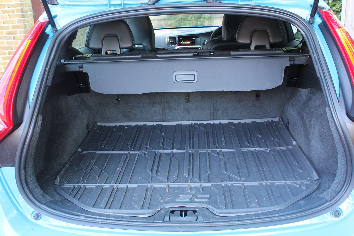 Used Volvo V60 2015 for sale - 78004626: Photo 12