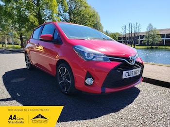 Used Toyota Yaris 2015 for sale - 78444130: Photo