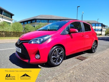 Used Toyota Yaris 2015 for sale - 78444130: Photo