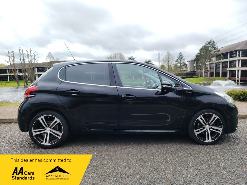 Used Peugeot 208 2015 for sale - 78140984: Photo 12
