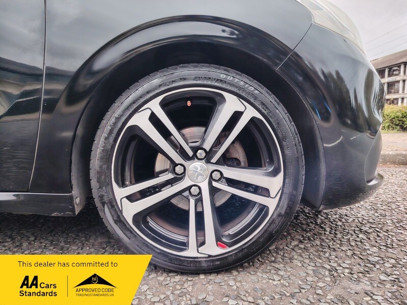 Used Peugeot 208 2015 for sale - 78140984: Photo 15