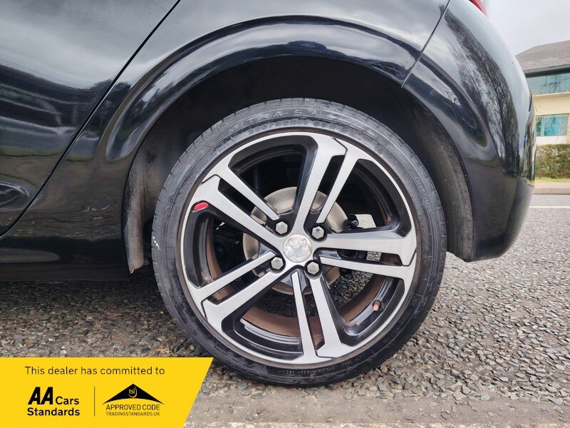 Used Peugeot 208 2015 for sale - 78140984: Photo 17