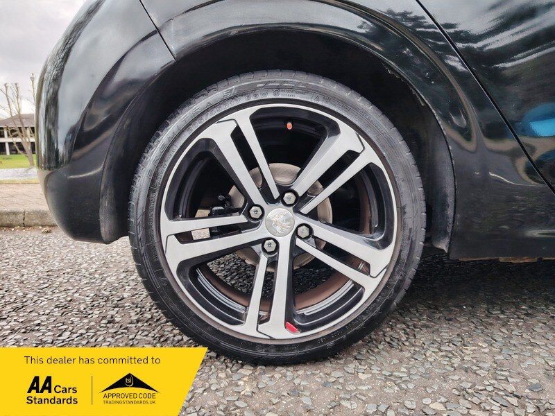 Used Peugeot 208 2015 for sale - 78140984: Photo 18