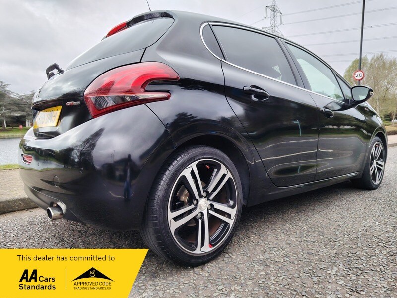 Used Peugeot 208 2015 for sale - 78140984: Photo 20