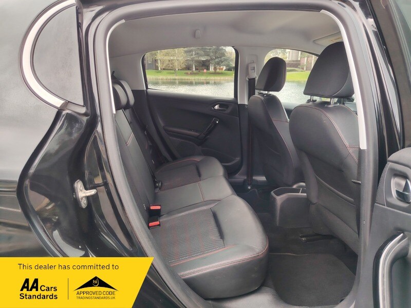 Used Peugeot 208 2015 for sale - 78140984: Photo 25