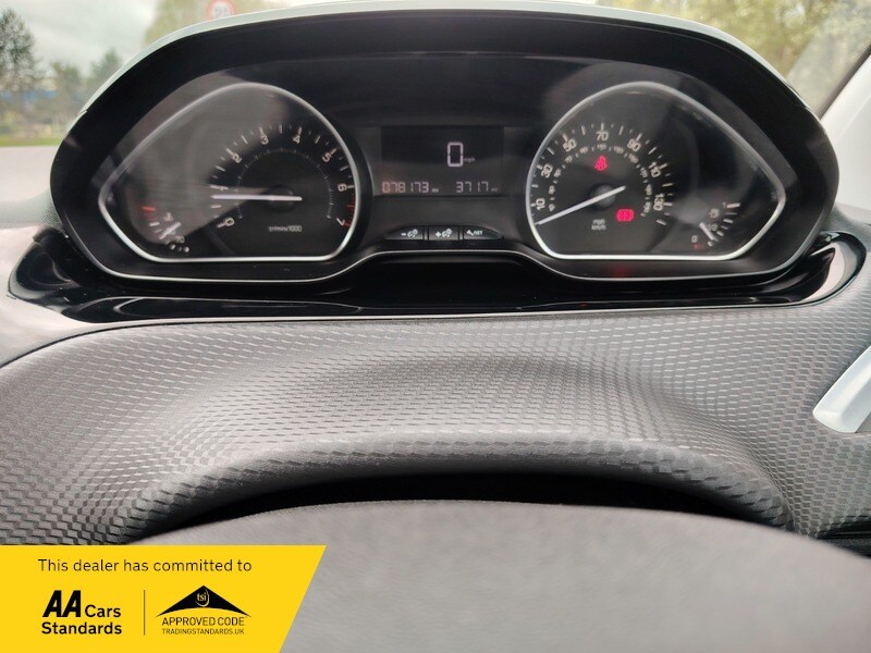 Used Peugeot 208 2015 for sale - 78140984: Photo 27