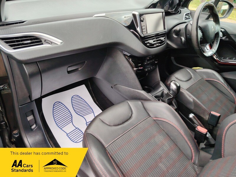 Used Peugeot 208 2015 for sale - 78140984: Photo 34