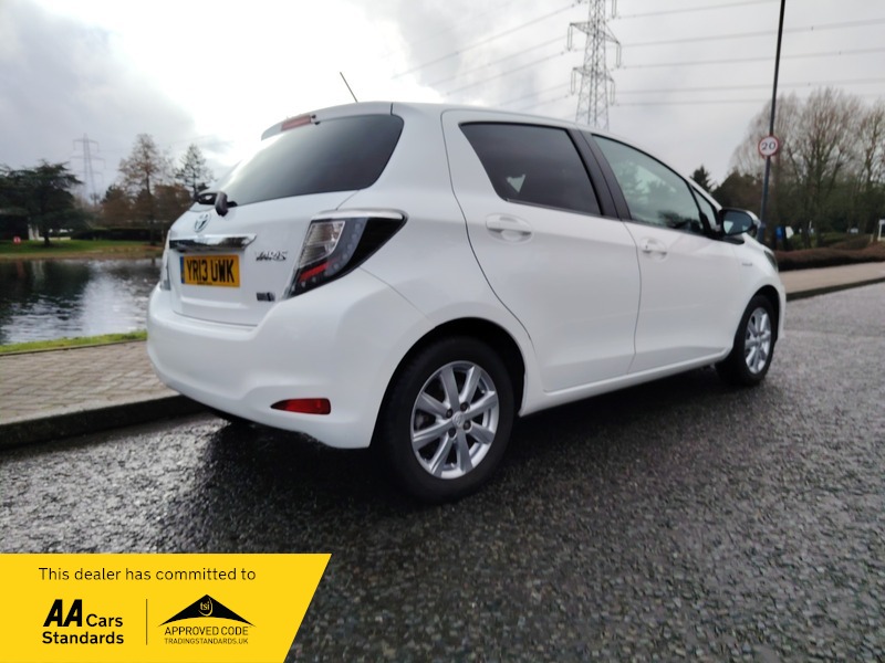 Used Toyota Yaris 2013 for sale - 77802399: Photo 11