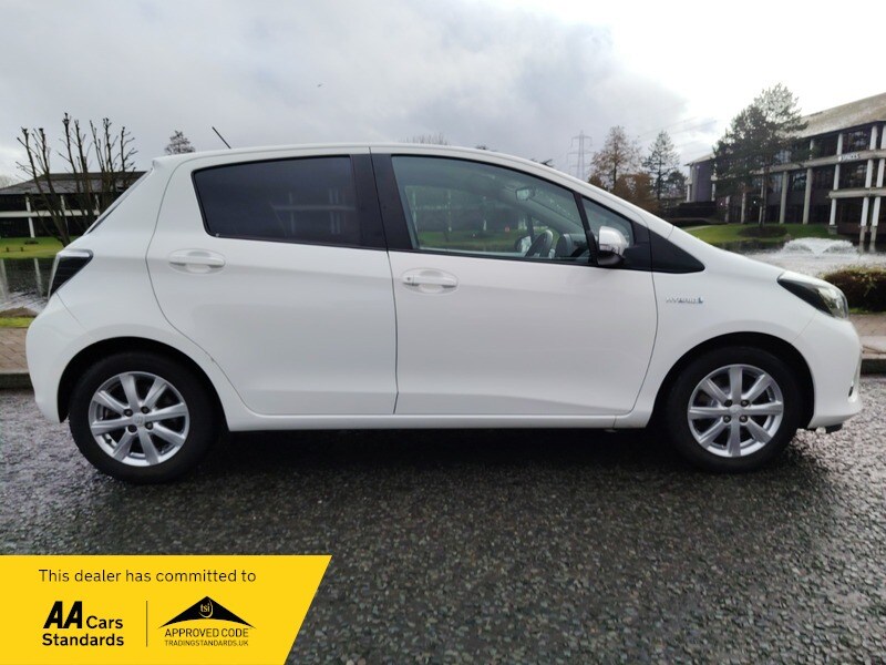Used Toyota Yaris 2013 for sale - 77802399: Photo 12