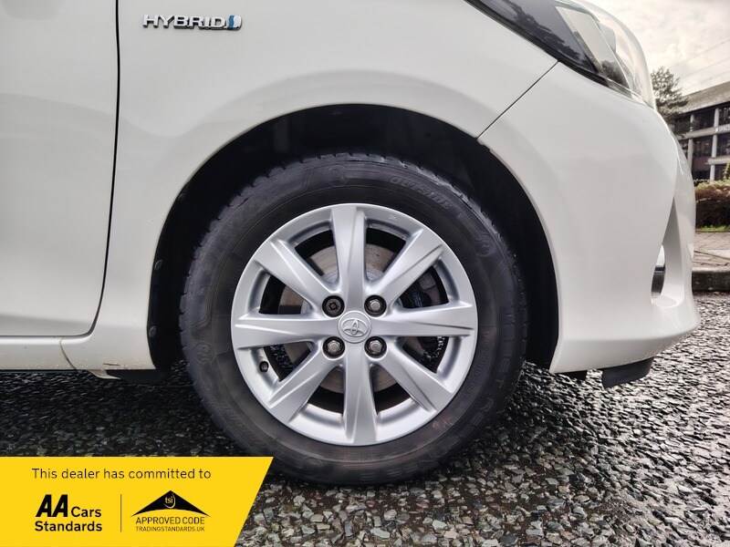 Used Toyota Yaris 2013 for sale - 77802399: Photo 15