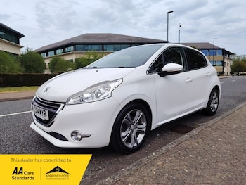 Used Peugeot 208 2014 for sale - 78459074: Photo