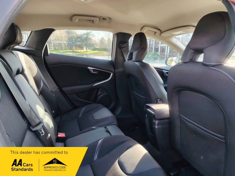 Used Volvo V40 2012 for sale - 77802401: Photo 26