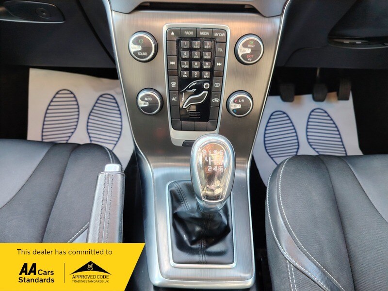 Used Volvo V40 2012 for sale - 77802401: Photo 33