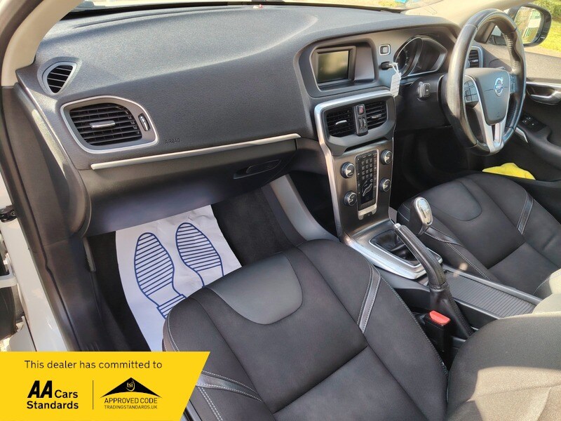 Used Volvo V40 2012 for sale - 77802401: Photo 36