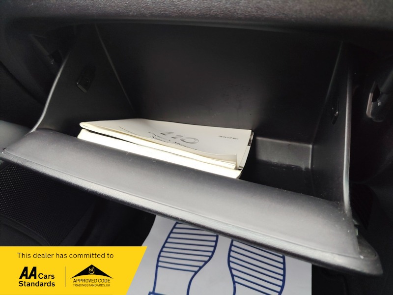 Used Hyundai i10 2012 for sale - 78018025: Photo 27