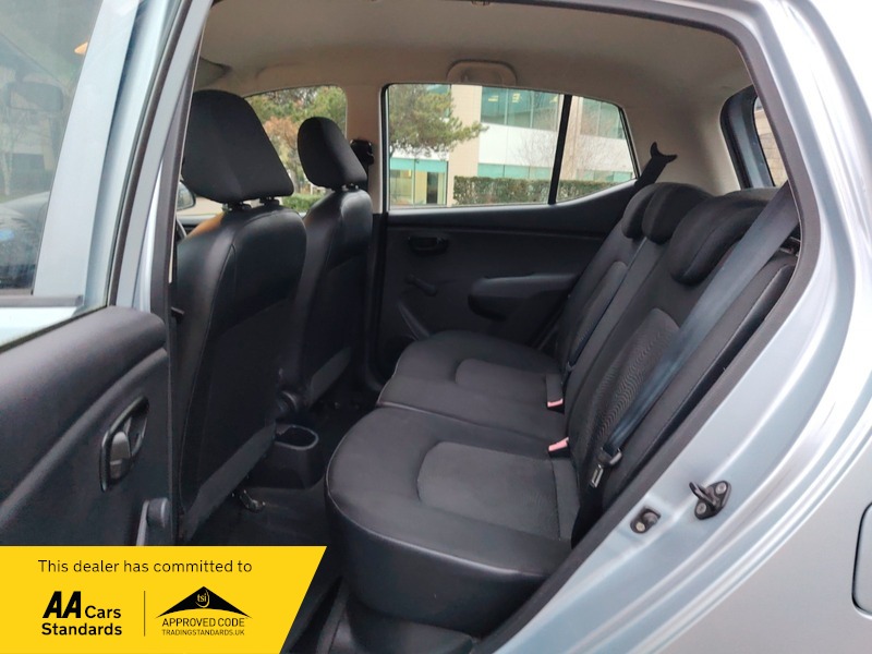 Used Hyundai i10 2012 for sale - 78018025: Photo 32