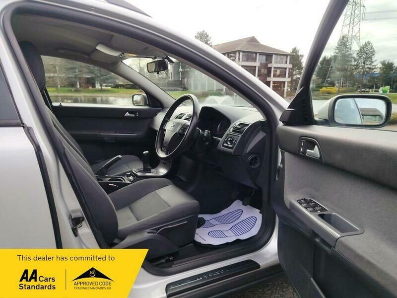 Used Volvo V50 2005 for sale - 77821791: Photo 24