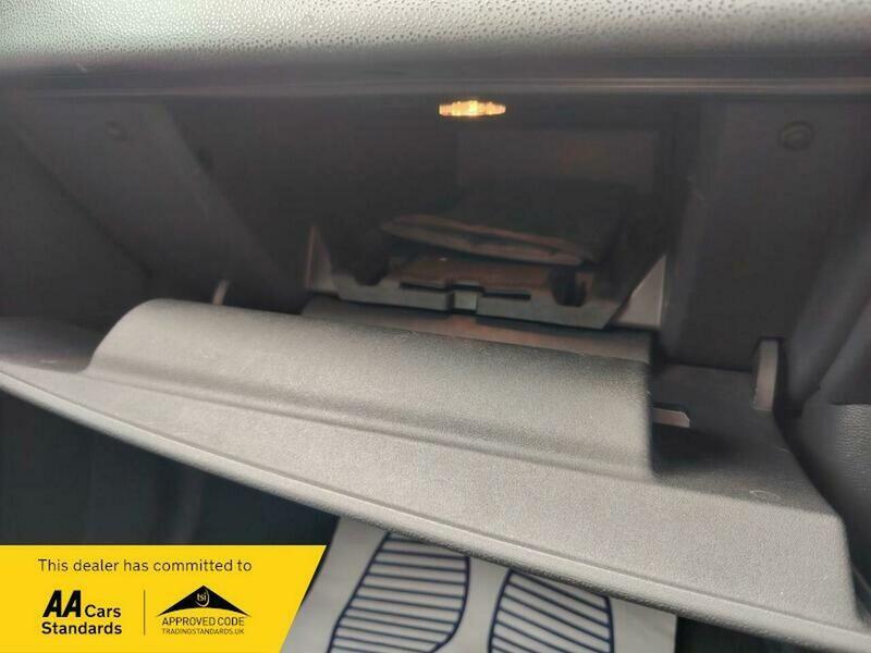 Used Volvo V50 2005 for sale - 77821791: Photo 35