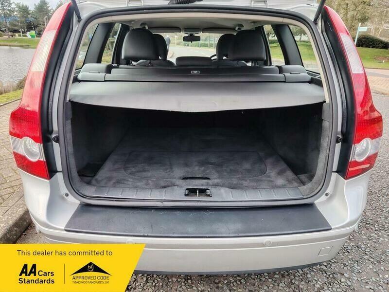 Used Volvo V50 2005 for sale - 77821791: Photo 8