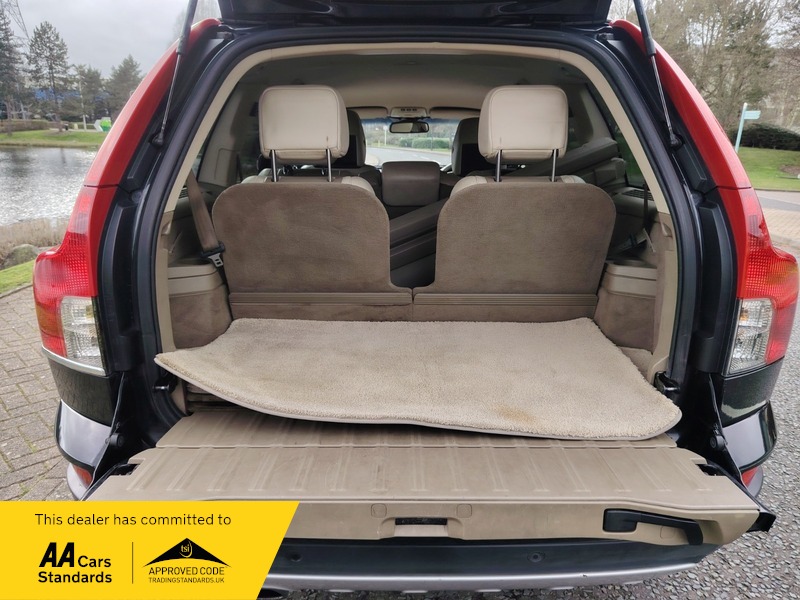 Used Volvo XC90 2010 for sale - 77802409: Photo 9