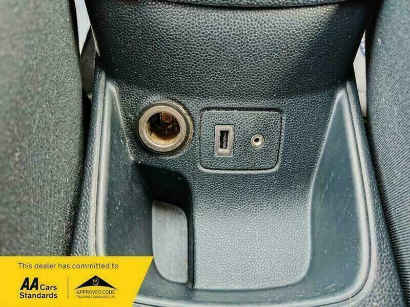 Used Ford Fiesta 2012 for sale - 77802405: Photo 26